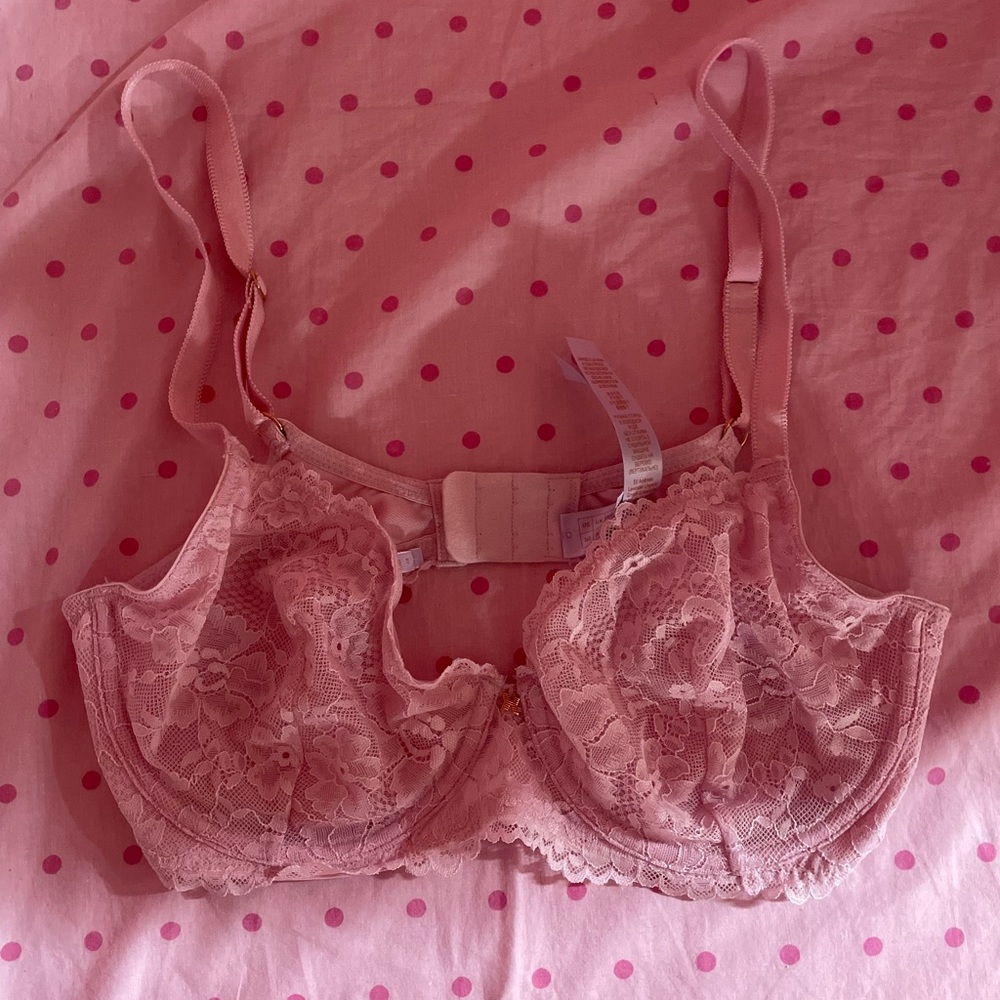 savage x fenty unlined baby pink lace bra